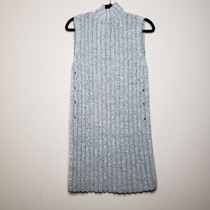 BCBGMAXAZRIA Grey Sleeveless Tunic Sweater